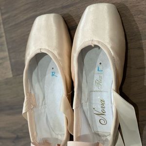 Grishko Nova Flex Pointe Shoes 4.5 xxx S